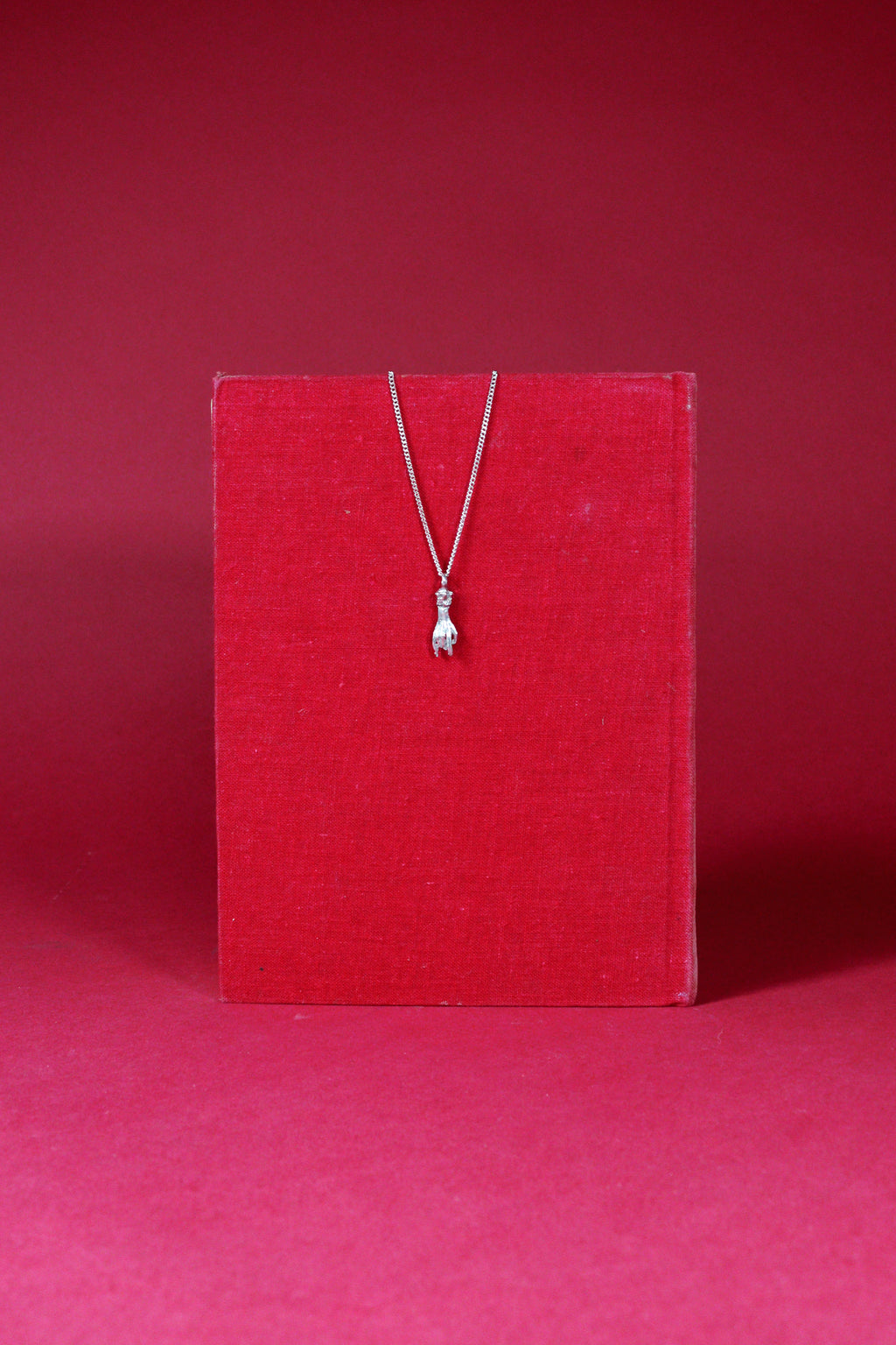 Mano Cornuto (Horns) Hand Amulet Pendant