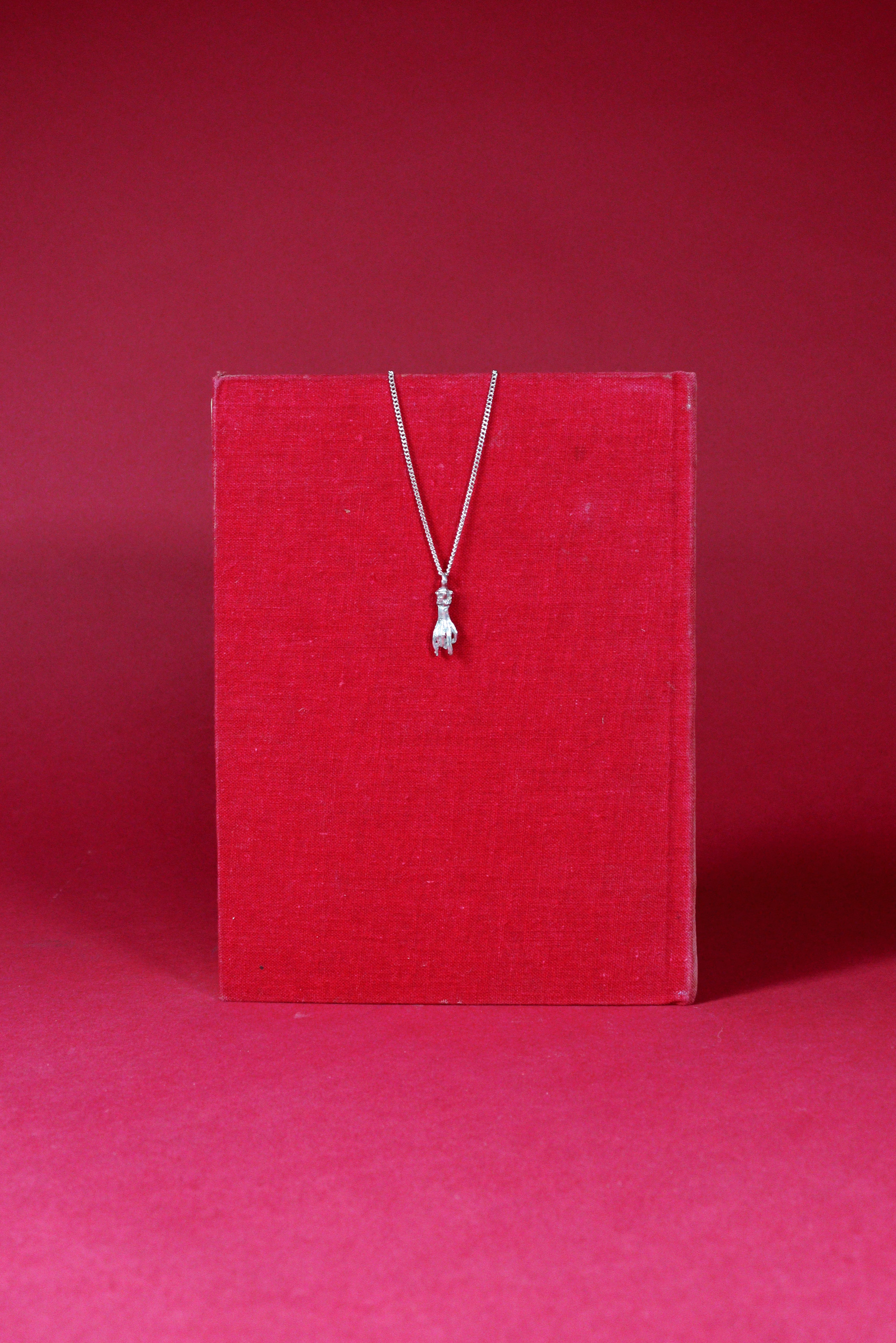 Mano Cornuto (Horns) Hand Amulet Pendant