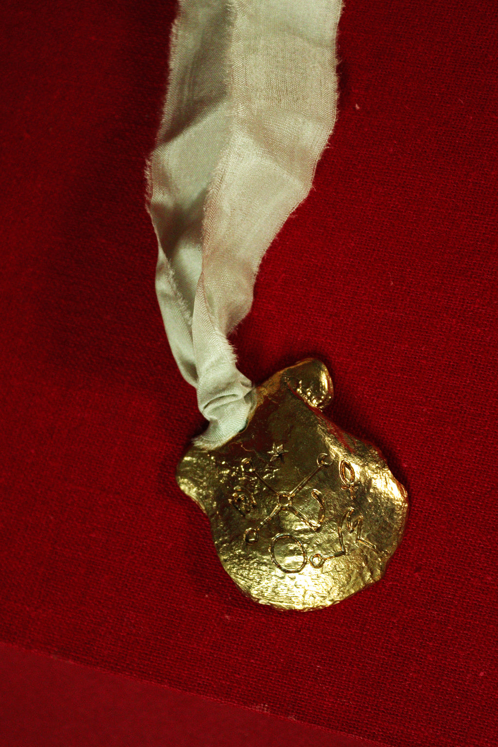 Studio Rua, Bronze Engraved Shell